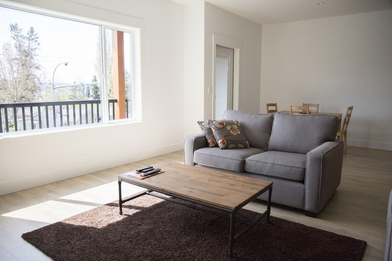 Pacific Point Market And Suites Powell River Extérieur photo